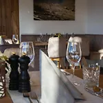 Hotel Haeuserl Im Wald 3*