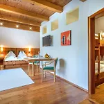 Haeuserl Im Wald Hotel Mariapfarr