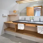 Haeuserl Im Wald Hotel 3*
