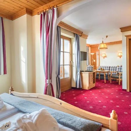 מלון Haeuserl Im Wald