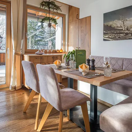 Haeuserl Im Wald מלון 3*