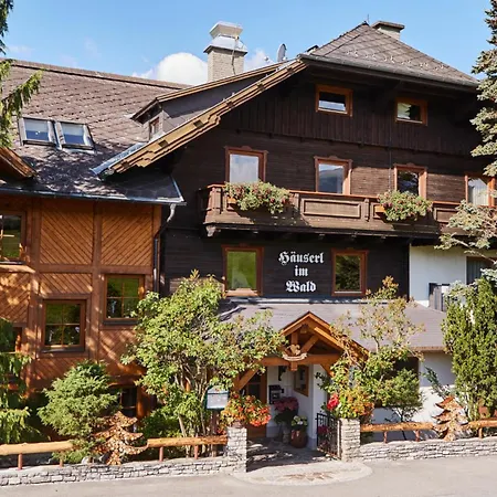 Hotel Haeuserl Im Wald 3*