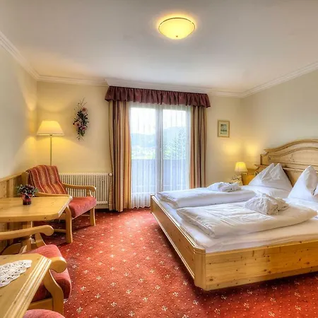 Häuserl Im Wald Hotel 3*