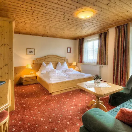 Haeuserl Im Wald Hotel