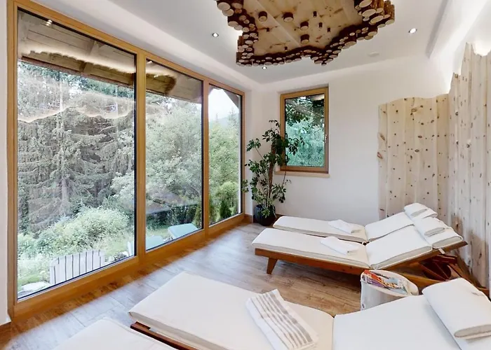 Hotel Haeuserl Im Wald 3*