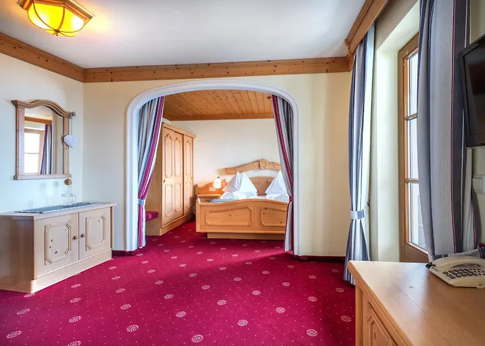 Hotel Haeuserl Im Wald 3*