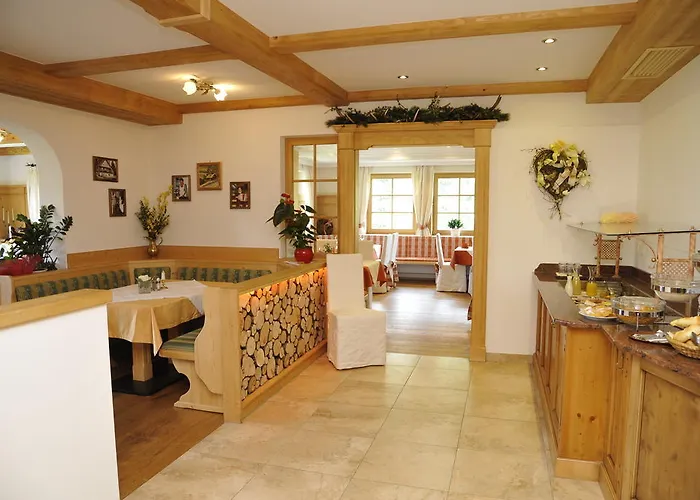 Hotel Haeuserl Im Wald 3*